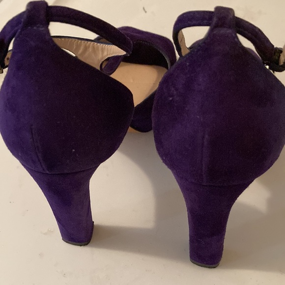 L.K.Bennett T-Strap Suede Platform Sandals - Picture 13 of 16